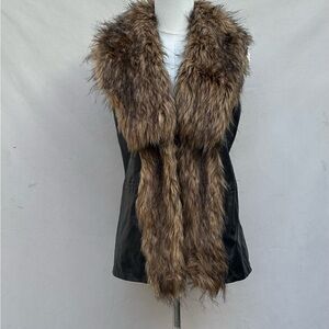 Elegant Black Vest with Faux Fur Trim
